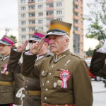 Odsłonięcie tablicy poświęconej żołnierzom 13. Pułku Ułanów Wileńskich na murach Wojewódzkiego Domu Kultury / Marzena Mąkosa / Radio Kielce