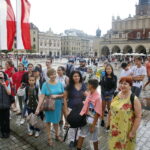 Przemarsz uczestników Marszu Szlakiem I Kompanii Kadrowej z asystą wojskową i orkiestrą z Oleandrów na Wawel / Marzena Mąkosa / Radio Kielce