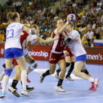 Młodzieżowe Mistrzostwa Świata kobiet do lat 18. Węgry - Rosja (finał) / Marzena Mąkosa / Radio Kielce