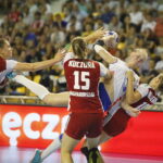 Młodzieżowe Mistrzostwa Świata kobiet do lat 18. Węgry - Rosja (finał) / Marzena Mąkosa / Radio Kielce