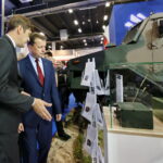 XXVI Międzynarodowy Salon Przemysłu Obronnego. Na zdjęciu: Mariusz Błaszczak - Minister Obrony Narodowej  / Marzena Mąkosa / Radio Kielce