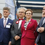 Spotkanie prezydenta RP, Andrzeja Dudy z parlamentarzystami i dziennikarzami w Targach Kielce. Na zdjęciu (od lewej): Krzysztof Słoń - senator RP, Andrzej Mochoń - prezes Targów Kielce i Agata Wojtyszek  wojewoda świętokrzyski / Marzena Mąkosa / Radio Kielce