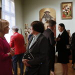 Promocja książki Edwarda Kusztala. Wystawa towarzysząca promocji książki. Na zdjęciu po lewej poseł PiS Anna Krupka / Marzena Mąkosa / Radio Kielce