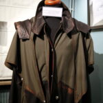 Promocja książki Edwarda Kusztala. Wystawa towarzysząca promocji książki. Kostium  Gloucestera / Marzena Mąkosa / Radio Kielce