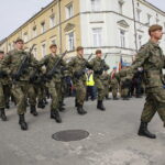 Przysięga żołnierzy Wojsk Obrony Terytorialnej / Marzena Mąkosa / Radio Kielce