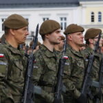 Przysięga żołnierzy Wojsk Obrony Terytorialnej / Marzena Mąkosa / Radio Kielce