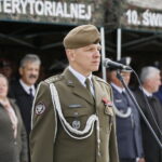 Przysięga żołnierzy Wojsk Obrony Terytorialnej. Na zdjęciu: płk Artur Barański - dowódca Świętokrzyskiej Brygady Wojsk Obrony Terytorialnej  / Marzena Mąkosa / Radio Kielce