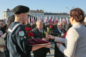 Obchody Święta Niepodległości. Odznaczenia wręcza wojewoda Agata Wojtyszek / Marzena Mąkosa / Radio Kielce