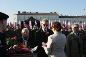 Obchody Święta Niepodległości. Odznaczenia wręcza wojewoda Agata Wojtyszek / Marzena Mąkosa / Radio Kielce