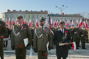 Obchody Święta Niepodległości. Wręczenie odznaczeń państwowych, medali okolicznościowych na 100-lecie niepodległości / Marzena Mąkosa / Radio Kielce