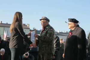 Obchody Święta Niepodległości. Przekazanie przesłania Weteranów Walk o Niepodległość Rzeczpospolitej Polskiej młodemu pokoleniu / Marzena Mąkosa / Radio Kielce