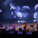 VII Ogólnopolski Festiwal Piosenki Poetyckiej i Turystycznej "Przy Kominku". Kiermasz Świąteczny, Giełda winyli i płyt CD / Marzena Mąkosa / Radio Kielce