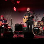 VII Ogólnopolski Festiwal Piosenki Poetyckiej i Turystycznej "Przy Kominku". Kiermasz Świąteczny, Giełda winyli i płyt CD / Marzena Mąkosa / Radio Kielce