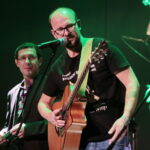 VII Ogólnopolski Festiwal Piosenki Poetyckiej i Turystycznej "Przy Kominku". Kiermasz Świąteczny, Giełda winyli i płyt CD / Marzena Mąkosa / Radio Kielce