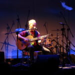 VII Ogólnopolski Festiwal Piosenki Poetyckiej i Turystycznej "Przy Kominku". Kiermasz Świąteczny, Giełda winyli i płyt CD / Marzena Mąkosa / Radio Kielce