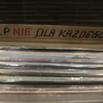 VII Ogólnopolski Festiwal Piosenki Poetyckiej i Turystycznej "Przy Kominku". Kiermasz Świąteczny, Giełda winyli i płyt CD / Marzena Mąkosa / Radio Kielce