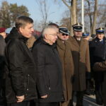 Przysięga żołnierzy Wojsk Obrony Terytorialnej. Na zdjęciu Andrzej Pruś - przewodniczący Sejmiku Województwa Świętokrzyskiego i Krzysztof Lipiec - poseł PiS / Marzena Mąkosa / Radio Kielce