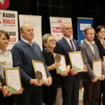 Międzynarodowy Dzień Osób Niepełnosprawnych. Wręczenie statuetek "Świętokrzyskich Burzycieli Barier im. Anny Sowy" / Marzena Mąkosa / Radio Kielce