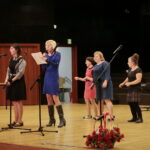 Międzynarodowy Dzień Osób Niepełnosprawnych. Wręczenie statuetek "Świętokrzyskich Burzycieli Barier im. Anny Sowy". Występuje Warsztat Terapii Zajęciowej z Krasocina / Marzena Mąkosa / Radio Kielce