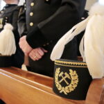 Msza święta w parafii św. Franciszka z Asyżu w Kielcach. Poświęcenie sztandaru / Marzena Mąkosa / Radio Kielce