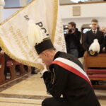 Msza święta w parafii św. Franciszka z Asyżu w Kielcach. Poświęcenie i przekazanie sztandaru / Marzena Mąkosa / Radio Kielce