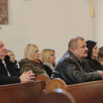 Msza święta w parafii św. Franciszka z Asyżu w Kielcach. Poświęcenie sztandaru / Marzena Mąkosa / Radio Kielce