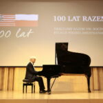 Recital fortepianowy na stulecie stosunków dyplomatycznych Polski i USA. Amerykański pianista Neal Larrabee / Marzena Mąkosa / Radio Kielce