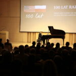 Recital fortepianowy na stulecie stosunków dyplomatycznych Polski i USA. Amerykański pianista Neal Larrabee / Marzena Mąkosa / Radio Kielce