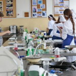 Michał Jurecki - piłkarz ręczny PGE VIVE Kielce w Zespole Szkół Przemysłu Spożywczego w Kielcach / Marzena Mąkosa / Radio Kielce