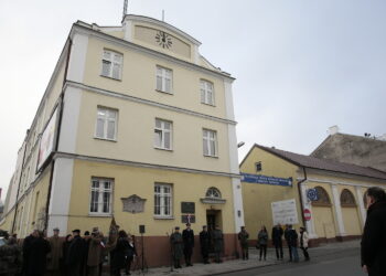Uruchomienie zegara z kurantem na dawnym budynku Straży Ogniowej / Marzena Mąkosa / Radio Kielce