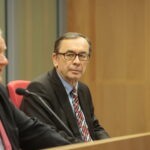 Inauguracja Akademickiego Klubu Myśli Politycznej. Spotkanie z profesorem Kazimierzem Kikiem w Centrum Przedsiębiorczości i Biznesu UJK. Na zdjęciu: prof Kazimierz Kik / Marzena Mąkosa / Radio Kielce