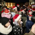 Choinka na kieleckim Rynku / Marzena Mąkosa / Radio Kielce