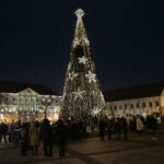 Choinka na kieleckim Rynku / Marzena Mąkosa / Radio Kielce