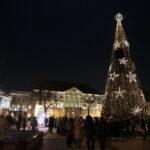 Choinka na kieleckim Rynku / Marzena Mąkosa / Radio Kielce