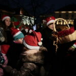 Choinka na kieleckim Rynku / Marzena Mąkosa / Radio Kielce