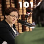 Akcja „Choinka pod choinkę”. Na zdjęciu: Agata Wojtyszek - wojewoda świętokrzyski / Marzena Mąkosa / Radio Kielce