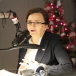Akcja „Choinka pod choinkę”. Na zdjęciu: Agata Wojtyszek - wojewoda świętokrzyski / Marzena Mąkosa / Radio Kielce