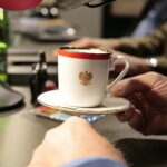 Finał akcji "Choinka pod choinkę". Dzień pierwszy. Filiżanka / Marzena Mąkosa / Radio Kielce