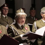 Finał akcji "Choinka pod choinkę". Dzień pierwszy. Chór "Żołnierskie Echa" / Marzena Mąkosa / Radio Kielce