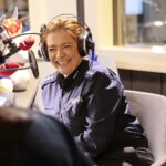 Choinka pod choinkę. Drugi dzień akcji. Na zdjęciu: asp. sztab. Małgorzata Sałapa-Bazak / Marzena Mąkosa / Radio Kielce
