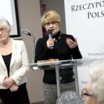 Obchody 37. rocznicy wprowadzenia stanu wojennego. Spotkanie w Przystanku Historia Centrum Edukacyjnym IPN. Na zdjęciu (od lewej): Natasza Gawlik i dr Dorota Koczwańska-Kalita - naczelnik Delegatury IPN w Kielcach / Marzena Mąkosa / Radio Kielce