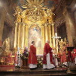 Obchody 37. rocznicy wprowadzenia stanu wojennego. Msza święta w Bazylice katedralnej Wniebowzięcia Najświętszej Maryi Panny w Kielcach / Marzena Mąkosa / Radio Kielce