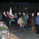 Obchody 37. rocznicy wprowadzenia stanu wojennego. Złożenie kwiatów przed pomnikiem ks. Jerzego Popiełuszki / Marzena Mąkosa / Radio Kielce