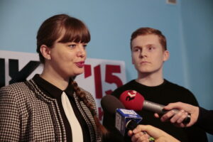 Konferencja stowarzyszenia Kukiz'15. Na zdjęciu (od lewej): Magdalena Fogiel - Litwinek, prezes Kukiz’15 i Łukasz Wasilewski / Marzena Mąkosa / Radio Kielce
