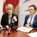 Podsumowanie działań związanych ze 100 leciem Niepodległej. Konferencja prasowa w urzędzie wojewódzkim. Na zdjęciu (od lewej): Dorota Koczwańska - Kalita, naczelnik Delegatury IPN w Kielcach i Agata Wojtyszek, wojewoda świętokrzyski / Marzena Mąkosa / Radio Kielce