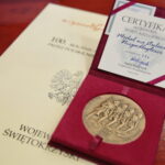 Podsumowanie działań związanych ze 100 leciem Niepodległej. Konferencja prasowa w urzędzie wojewódzkim. / Marzena Mąkosa / Radio Kielce