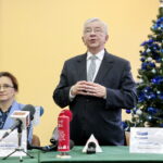 Podpisanie umowy na budowę Centrum Urazowego dla Dzieci. Na zdjęciu (od lewej): Agata Wojtyszek - wojewoda świętokrzyski i Krzysztof Lipiec - poseł PiS / Marzena Mąkosa / Radio Kielce