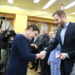 Wręczenie odznaczeń dla lekarzy przez Janusza Cieszyńskiego - podsekretarza stanu w Ministerstwie Zdrowia / Marzena Mąkosa / Radio Kielce