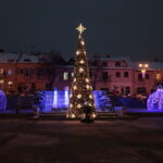 Ostrowiec. Iluminacje świąteczne / Marzena Mąkosa / Radio Kielce