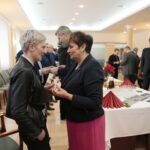 Spotkanie opłatkowe w kieleckim Ratuszu. Agata Wojda - radna i Danuta Papaj - pełnomocnik prezydenta Kielc / Marzena Mąkosa / Radio Kielce